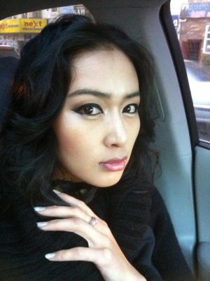 Пүүжээ: Заавал дөч тавьтай болтлоо жихцэлдэж загвар өмсөөд байх шаардлагагүй